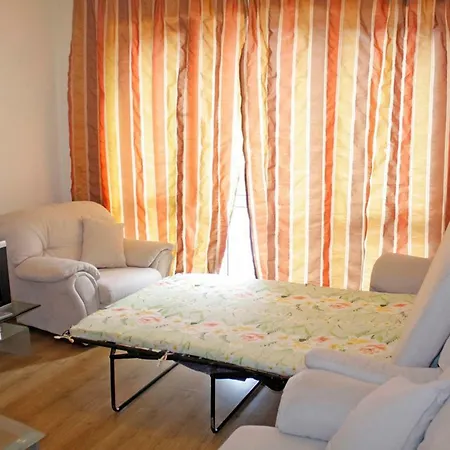 Флорес Парк Apartament *